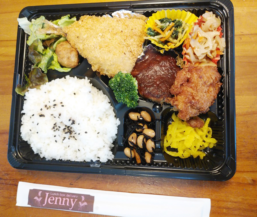 CAFE&BOUTIQUE Jenny」さんのお弁当｜美容室【Mars（マーズ）】